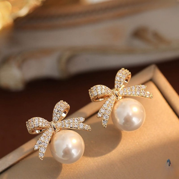 Bow Sparkle Diamond Pearl Stud Earrings / Pearl Earrings Women’s